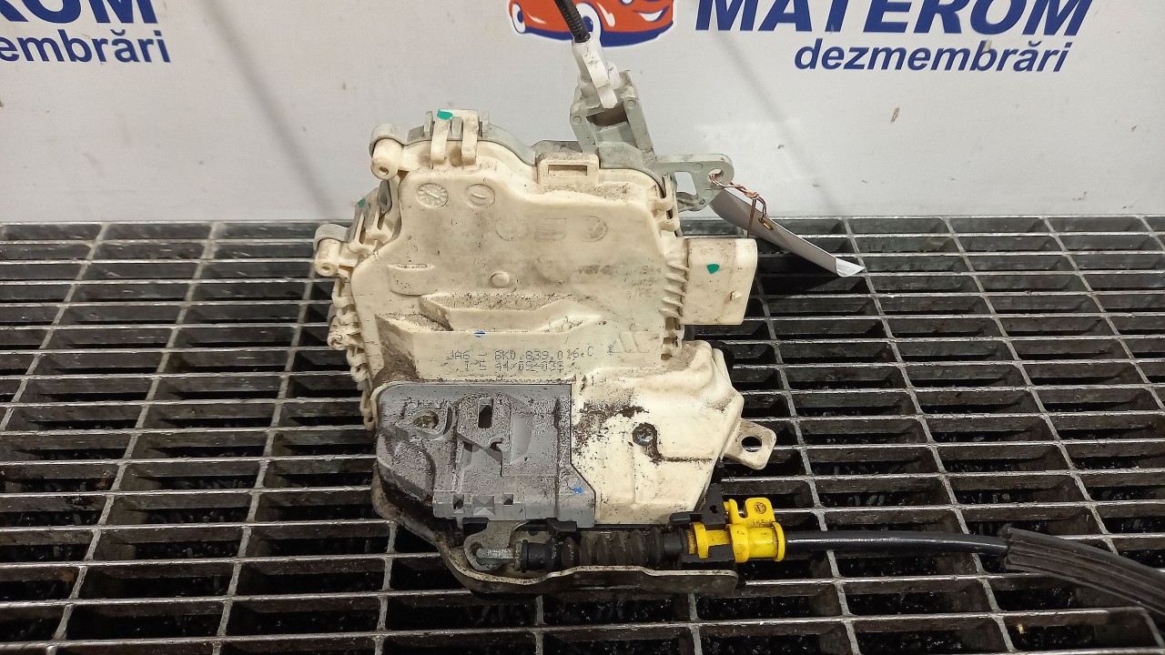 INCUIETOARE USA SPATE DREAPTA AUDI A5 A5 - - (2007 2011)