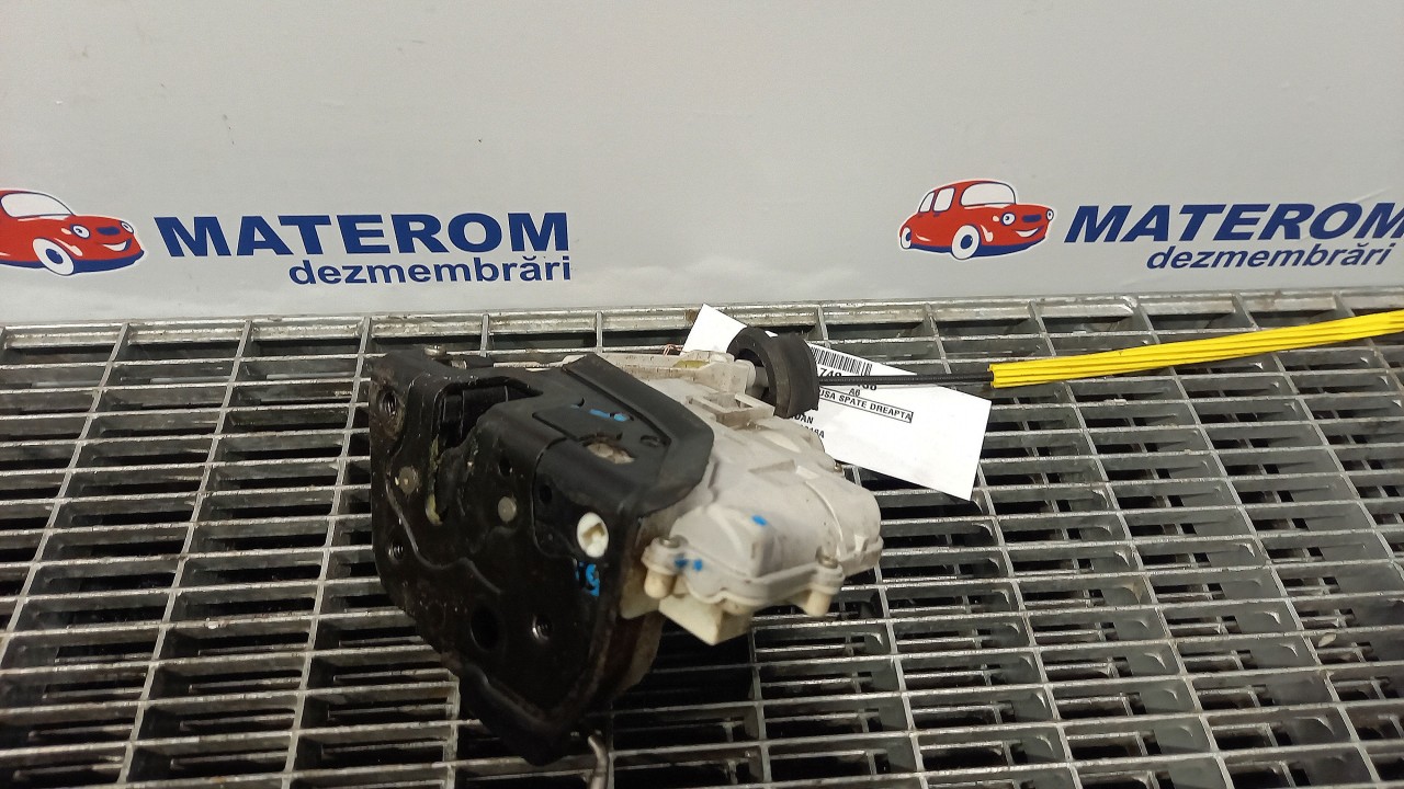 INCUIETOARE USA SPATE DREAPTA AUDI A6 A6 - - (2004 2009)