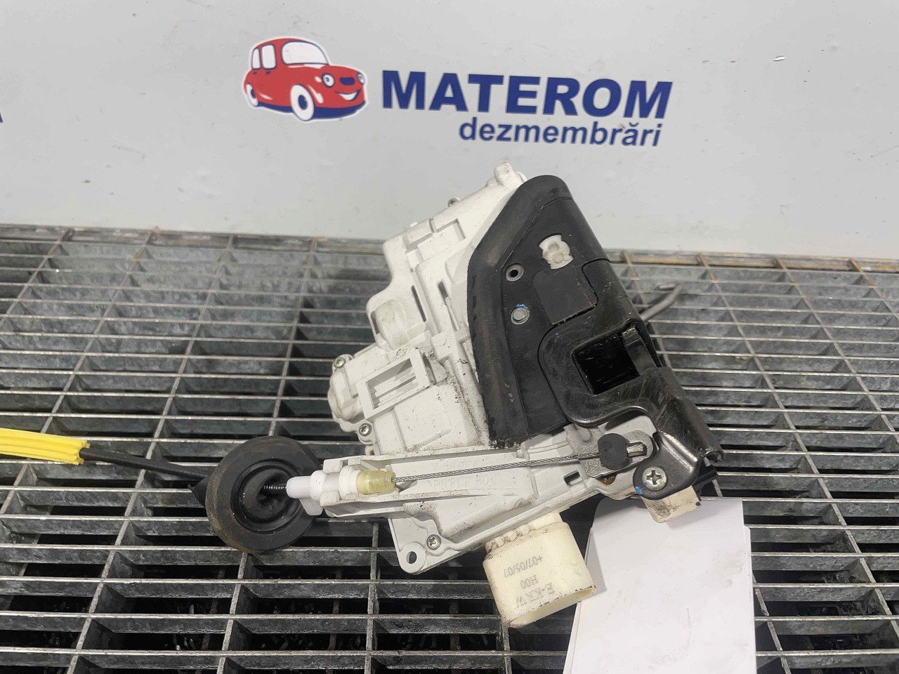 INCUIETOARE USA SPATE DREAPTA AUDI A6 A6 - - (2004 2009)