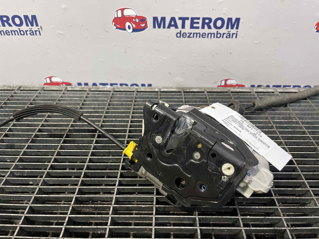 INCUIETOARE USA SPATE DREAPTA AUDI A6 A6 - - (2011 2015)