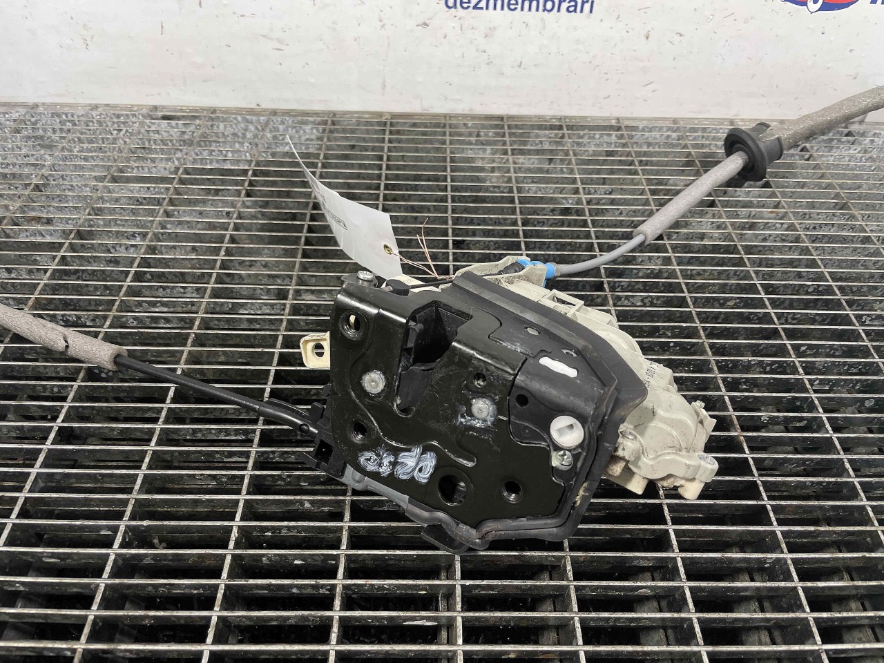 INCUIETOARE USA SPATE DREAPTA AUDI Q2 - - (2016 2019)