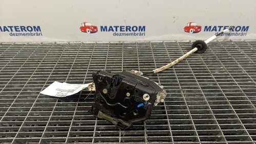 INCUIETOARE USA SPATE DREAPTA AUDI Q5 - - (2008 2013)