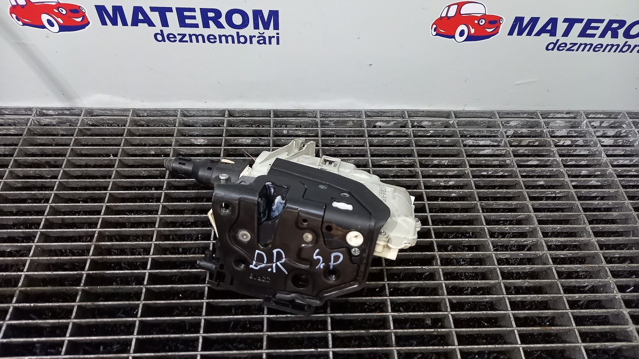 INCUIETOARE USA SPATE DREAPTA AUDI Q7 - - (2006 2010)