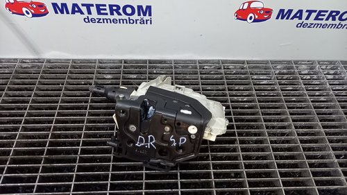 INCUIETOARE USA SPATE DREAPTA AUDI Q7 - - (2006 2010)