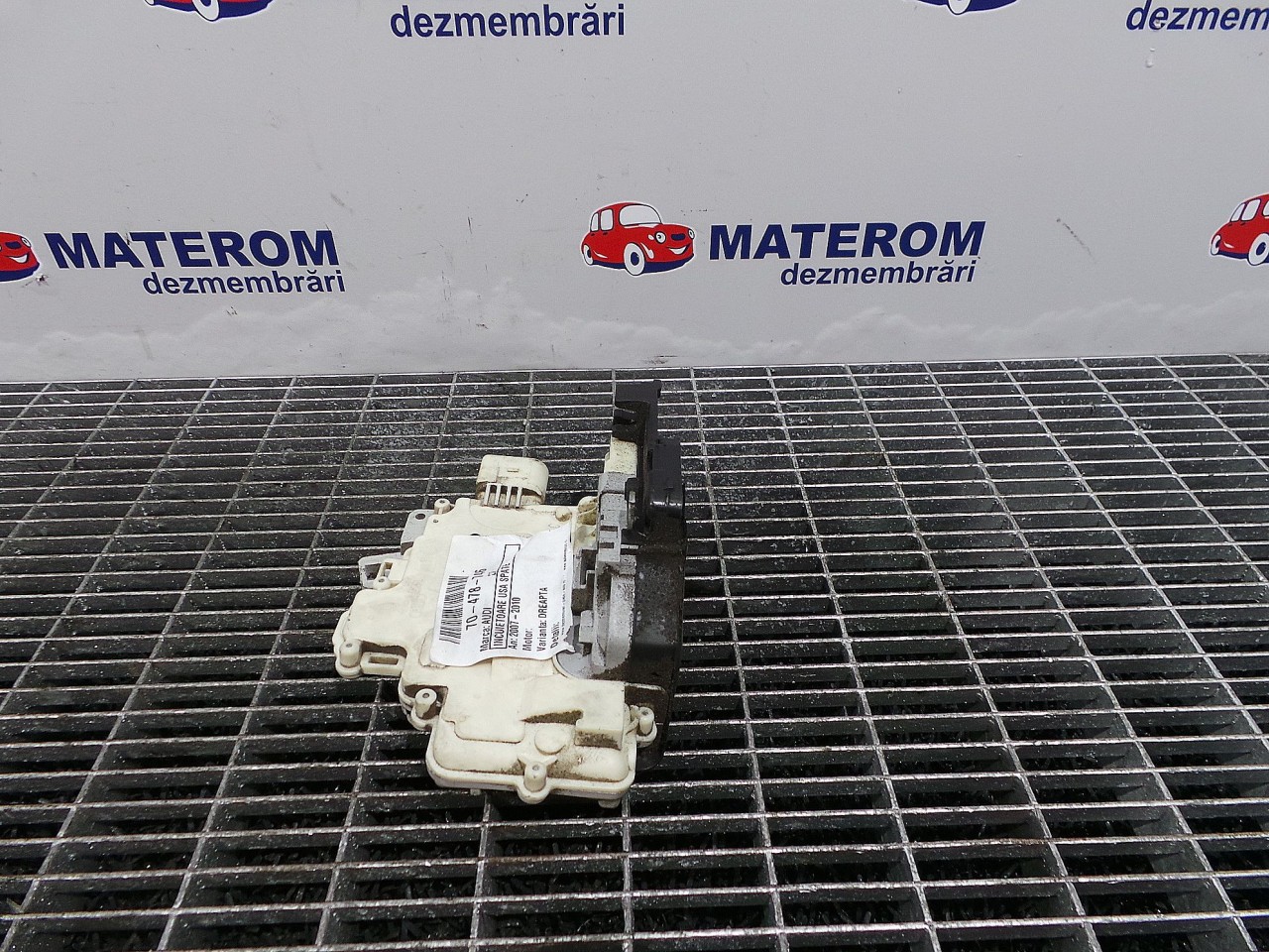 INCUIETOARE USA SPATE DREAPTA AUDI Q7 - - (2006 2010)