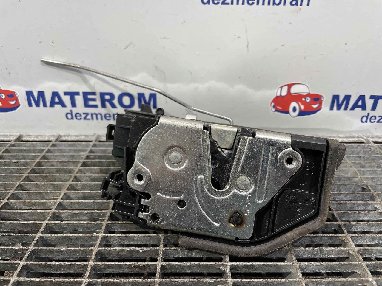 INCUIETOARE USA SPATE DREAPTA BMW SERIA 5 F 10 SERIA 5 F 10 - - (2010 2014)