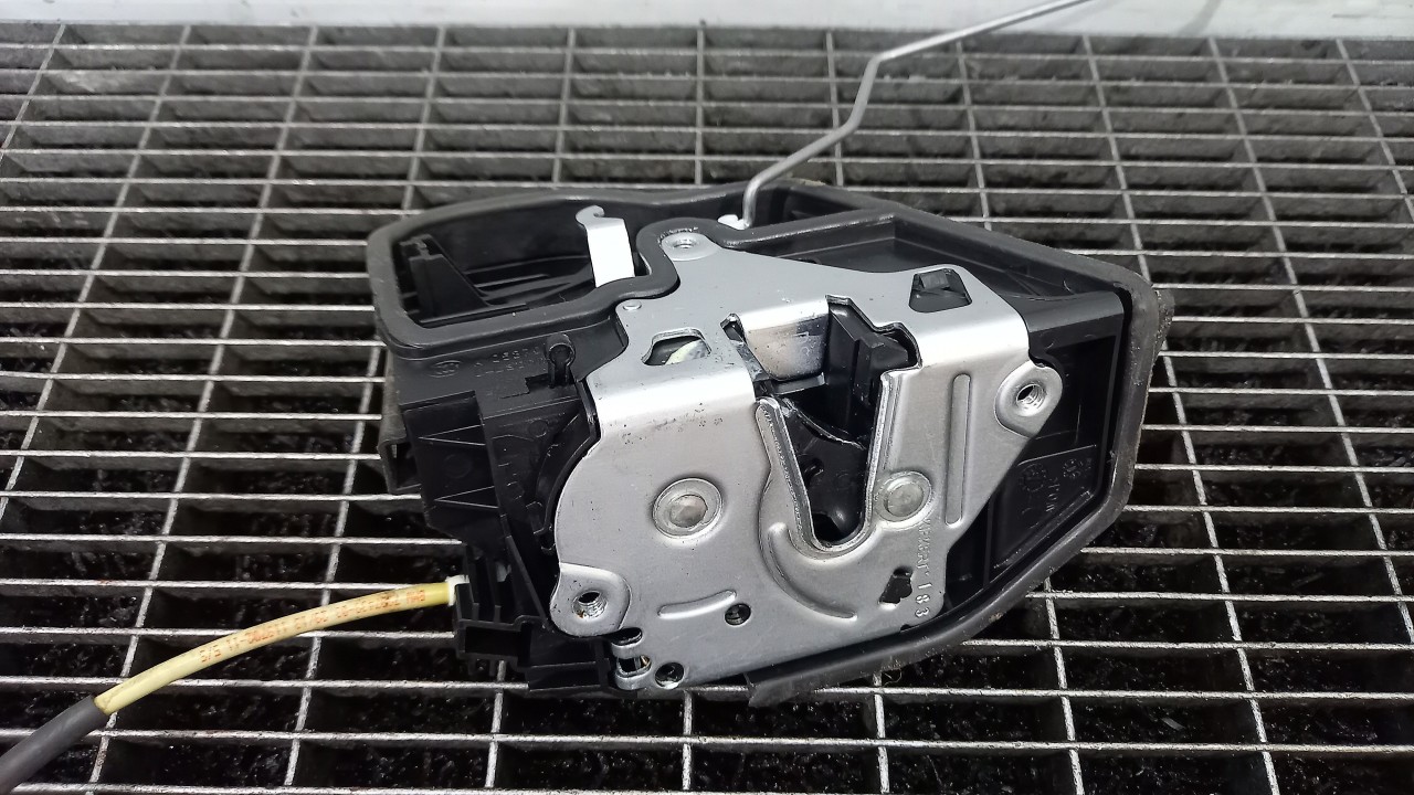 INCUIETOARE USA SPATE DREAPTA BMW SERIA 5 F 10 SERIA 5 F 10 - - (2014 2017)