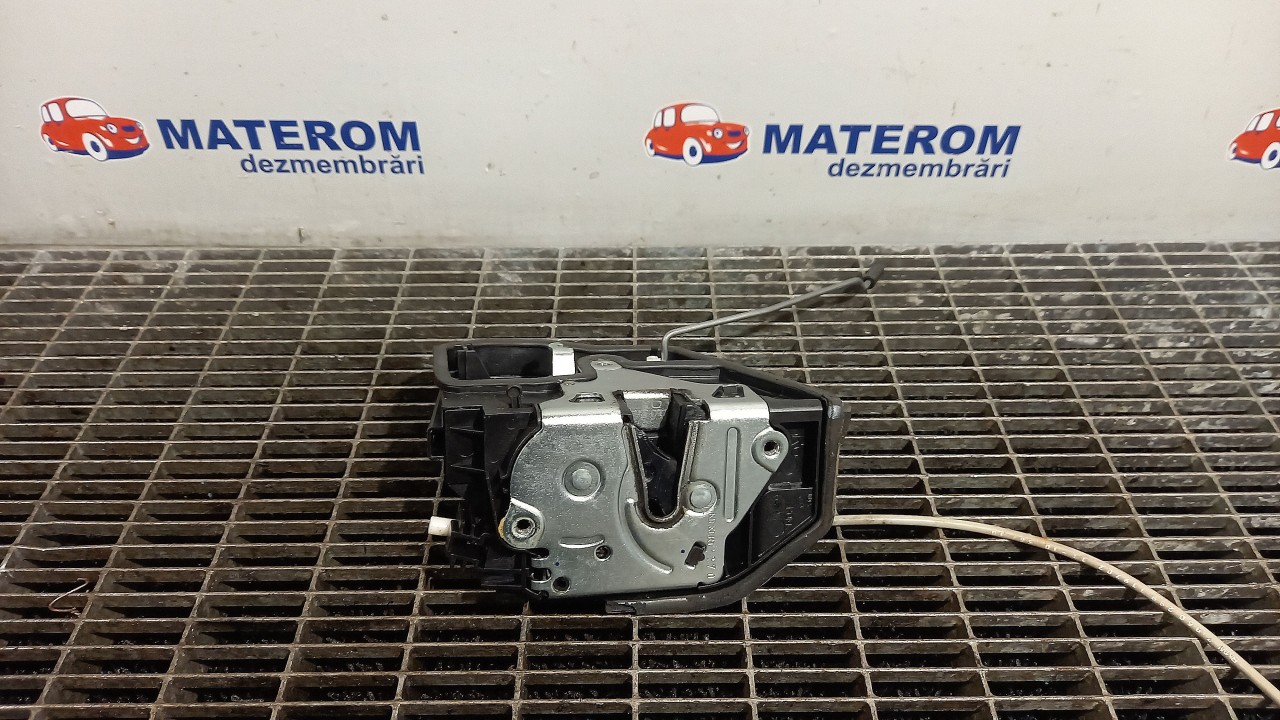 INCUIETOARE USA SPATE DREAPTA BMW X1 X1 - - (2009 2015)