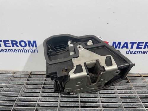 INCUIETOARE USA SPATE DREAPTA BMW X3 - - (2004 2007)