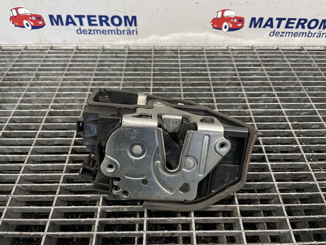 INCUIETOARE USA SPATE DREAPTA BMW X3 X3 - - (2007 2010)