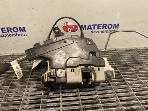 INCUIETOARE USA SPATE DREAPTA CHRYSLER 300C - - (2011 2014)