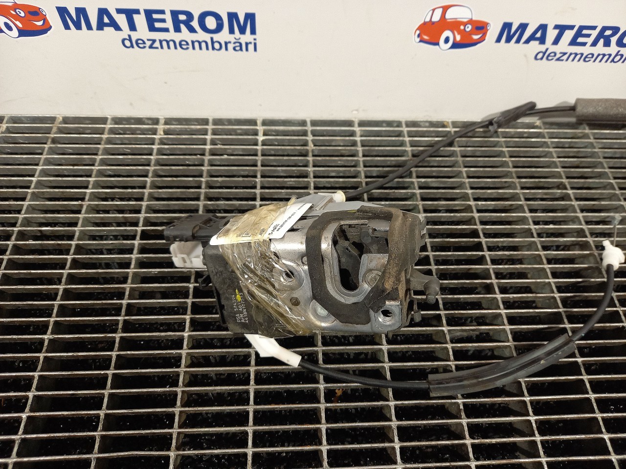 INCUIETOARE USA SPATE DREAPTA CITROEN C5 - - (2007 2011)