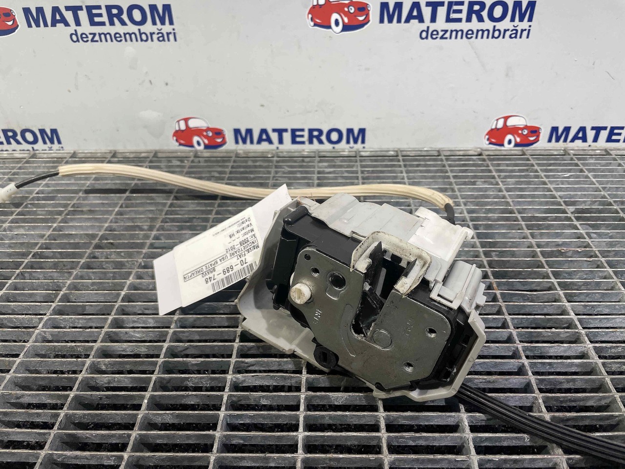 INCUIETOARE USA SPATE DREAPTA FIAT BRAVO - - (2007 2014)