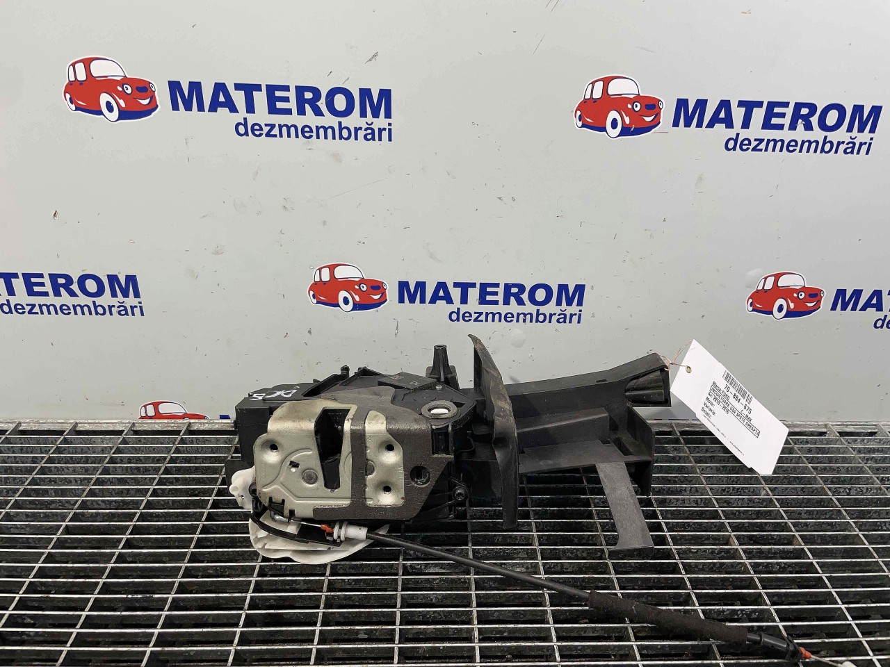 INCUIETOARE USA SPATE DREAPTA FORD C-MAX C-MAX - - (2010 2015)