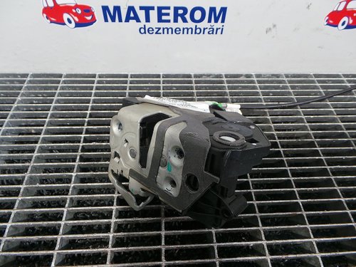 INCUIETOARE USA SPATE DREAPTA FORD ECOSPORT - - (2013 2018)