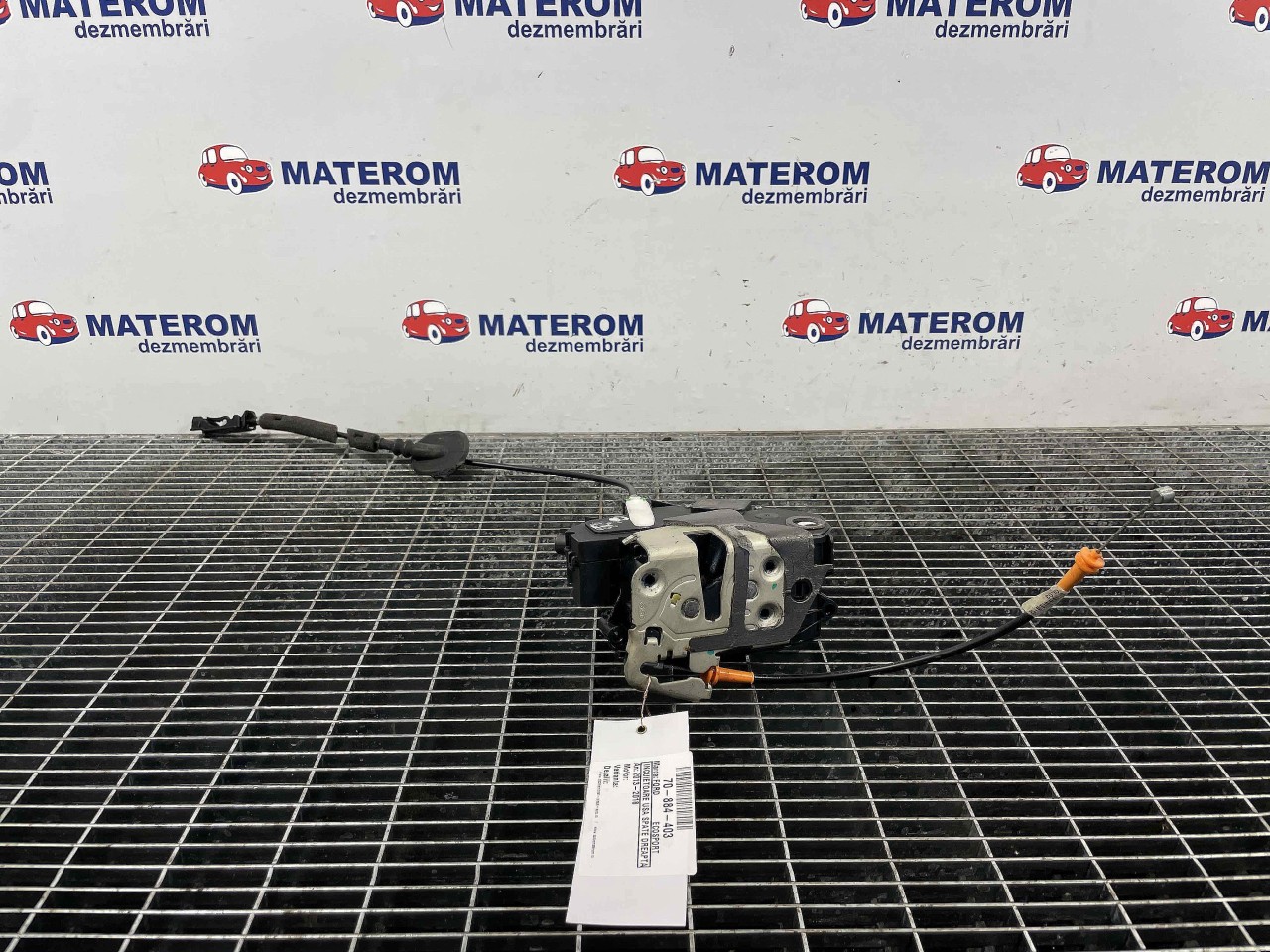 INCUIETOARE USA SPATE DREAPTA FORD ECOSPORT - - (2013 2018)