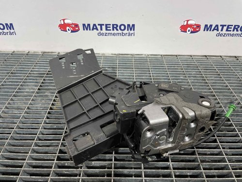 INCUIETOARE USA SPATE DREAPTA FORD FIESTA - - (2008 2012)