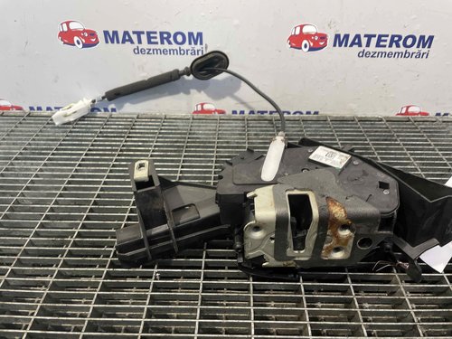 INCUIETOARE USA SPATE DREAPTA FORD MONDEO - - (2014 2019)
