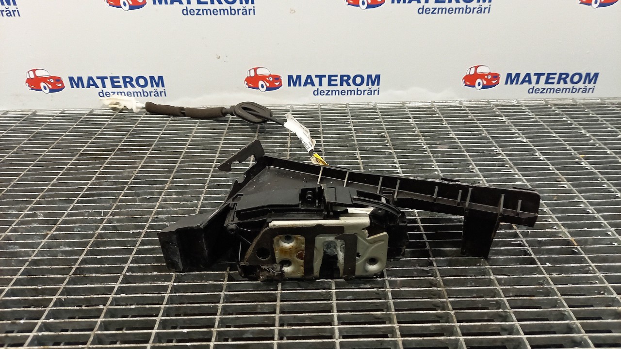 INCUIETOARE USA SPATE DREAPTA FORD MONDEO MONDEO - - (2014 2019)