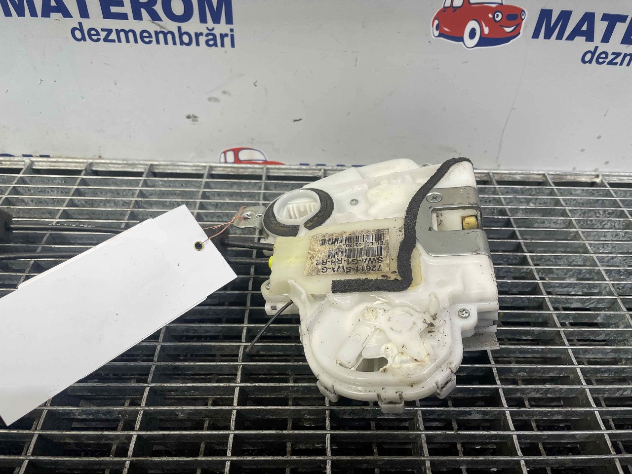 INCUIETOARE USA SPATE DREAPTA HONDA CRV CRV - - (2006 2012)