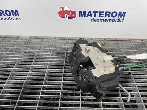 INCUIETOARE USA SPATE DREAPTA HYUNDAI I20 - - (2012 2014)