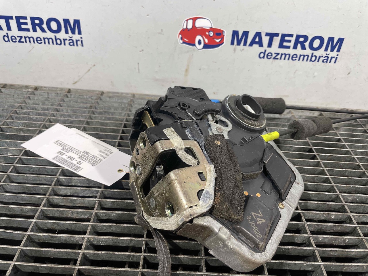INCUIETOARE USA SPATE DREAPTA LEXUS RX RX - - (2004 2009)
