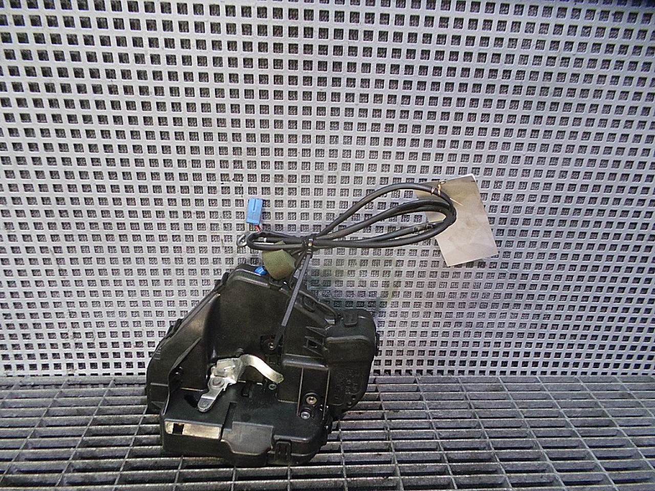 INCUIETOARE USA SPATE DREAPTA MERCEDES CLS - - (2004 2010)