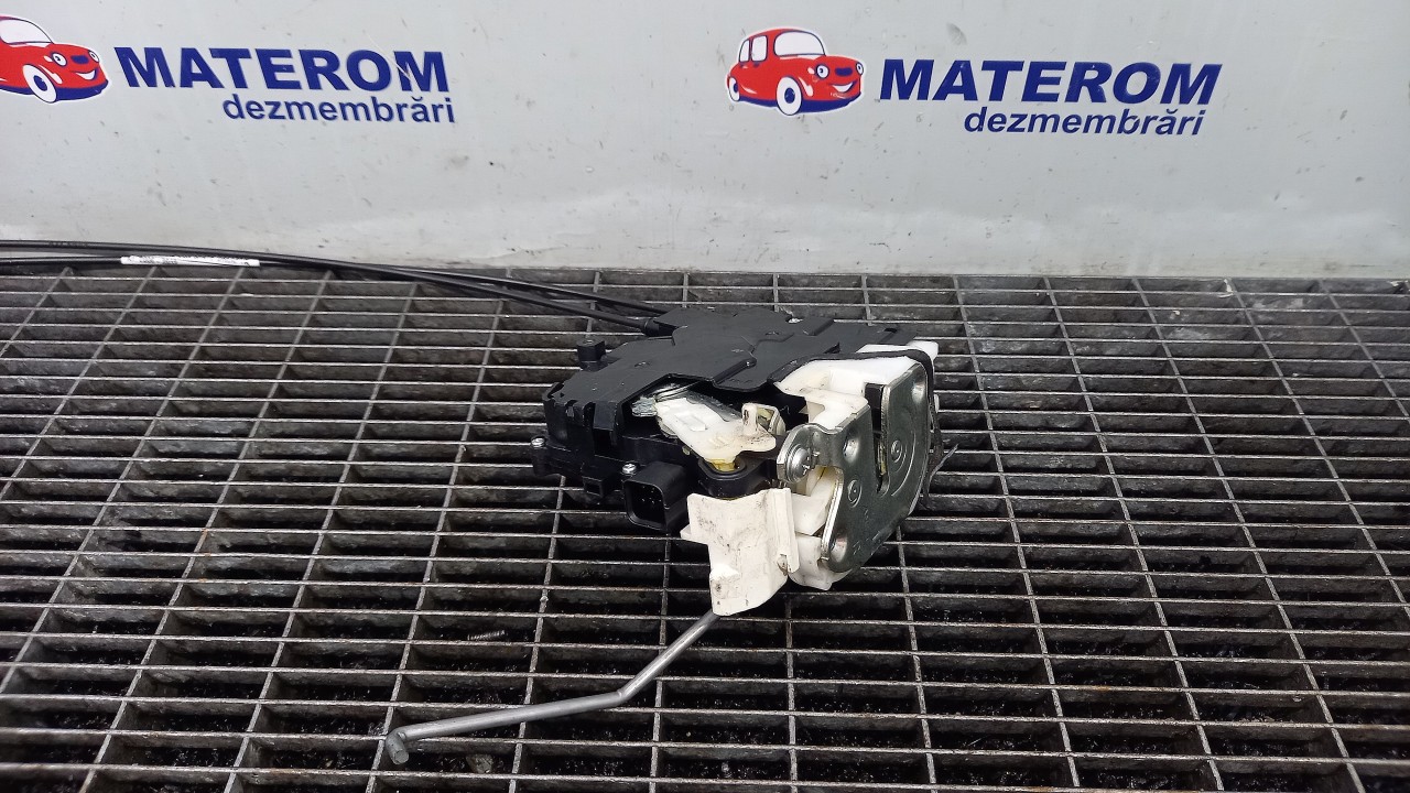 INCUIETOARE USA SPATE DREAPTA MITSUBISHI OUTLANDER OUTLANDER - - (2006 2012)