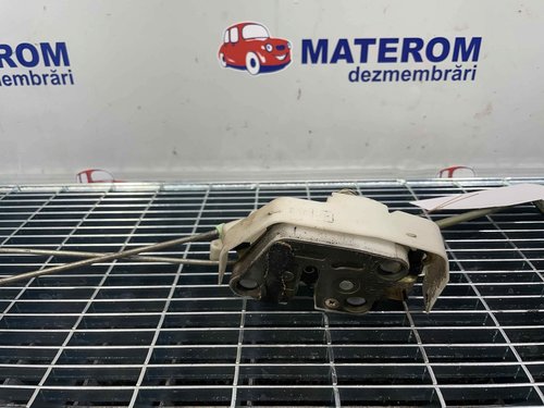 INCUIETOARE USA SPATE DREAPTA OPEL AGILA - - (2000 2007)