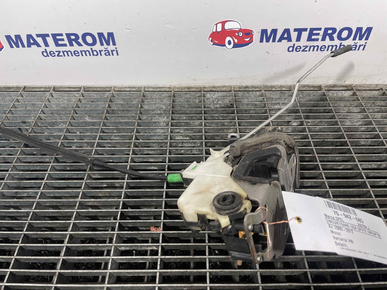 INCUIETOARE USA SPATE DREAPTA OPEL ASTRA J ASTRA J - - (2009 2012)