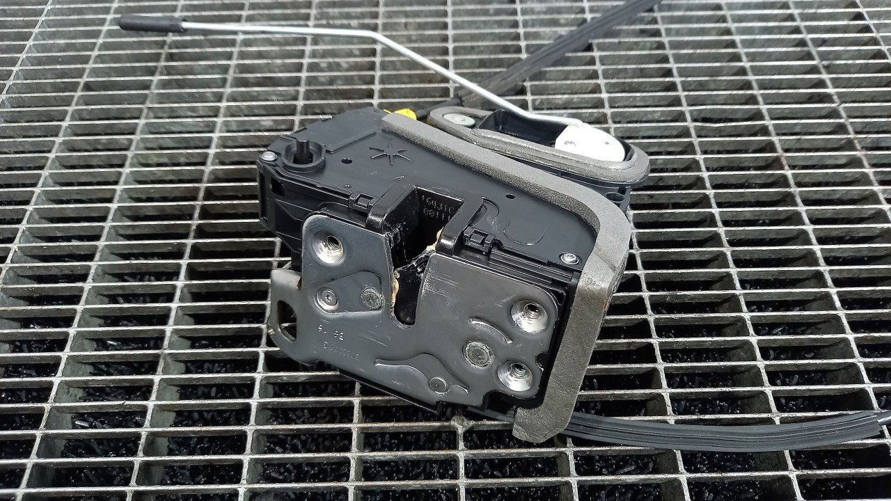 INCUIETOARE USA SPATE DREAPTA OPEL ASTRA K ASTRA K - - (2015 2021)