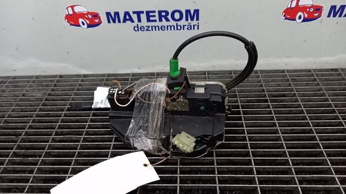 INCUIETOARE USA SPATE DREAPTA OPEL INSIGNIA - - (2008 2013)