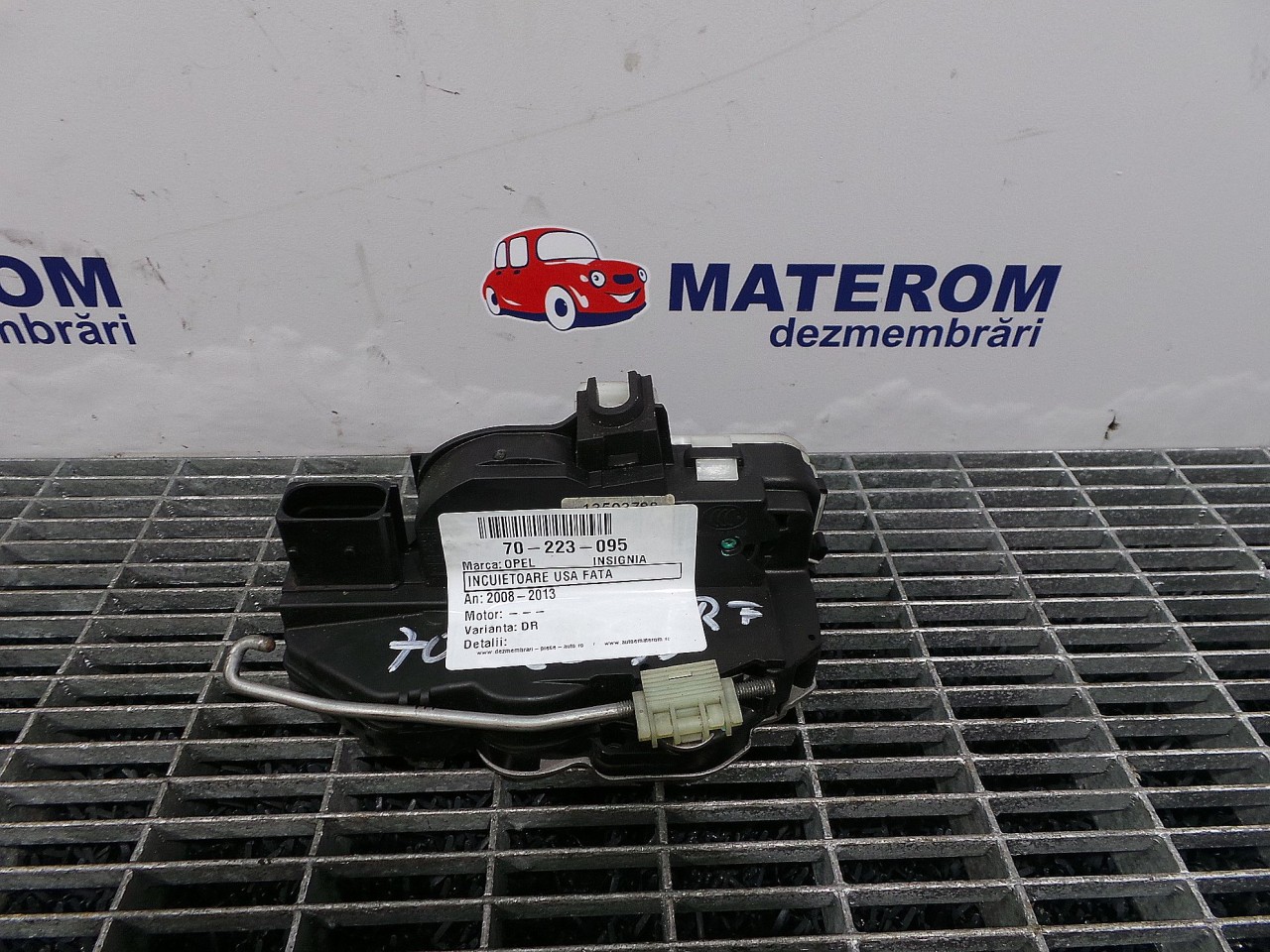 INCUIETOARE USA SPATE DREAPTA OPEL INSIGNIA - - (2008 2013)