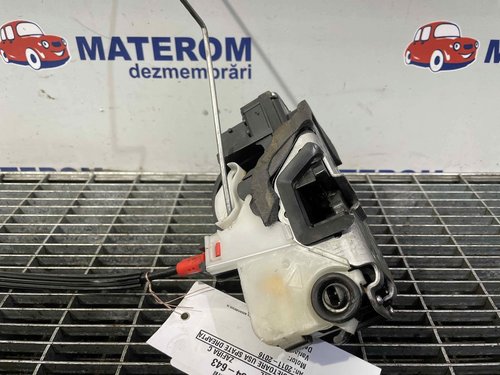 INCUIETOARE USA SPATE DREAPTA OPEL ZAFIRA C ZAFIRA C - - (2011 2016)