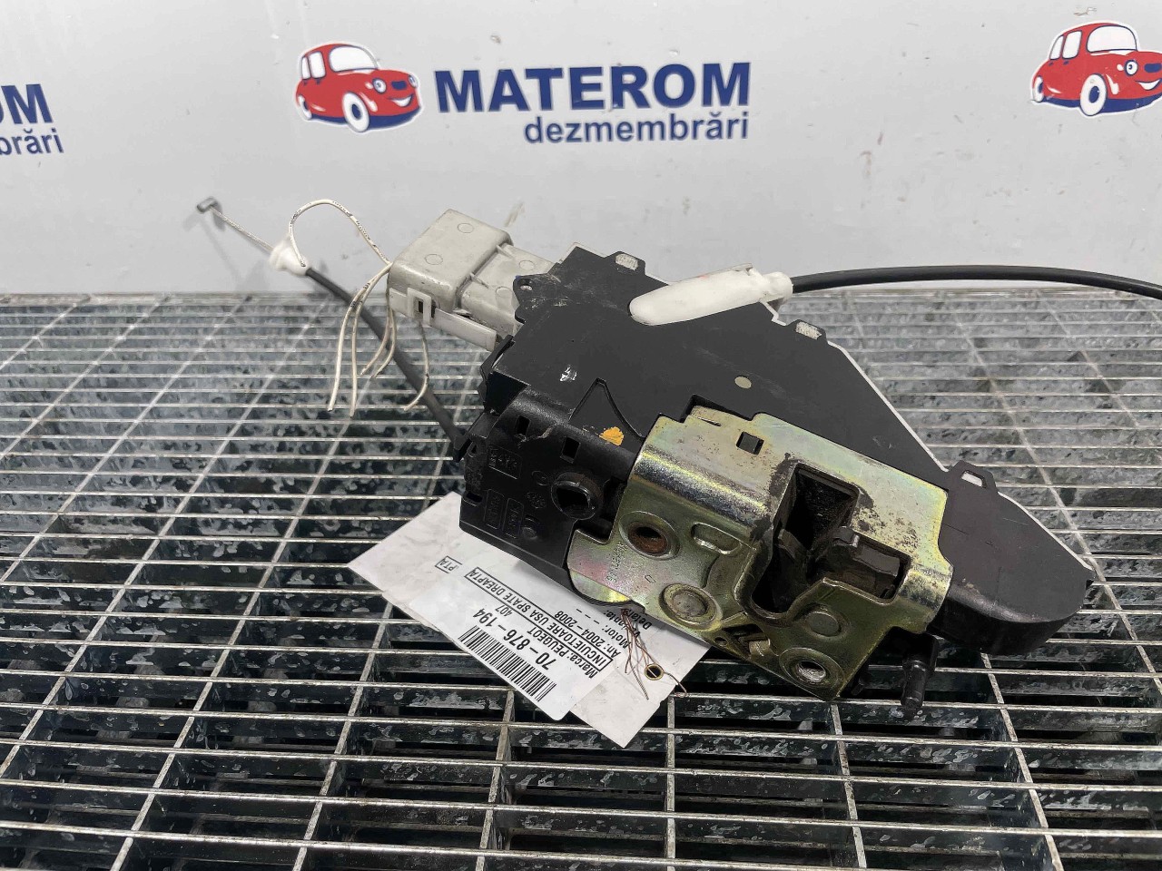 INCUIETOARE USA SPATE DREAPTA PEUGEOT 407 407 - - (2004 2008)