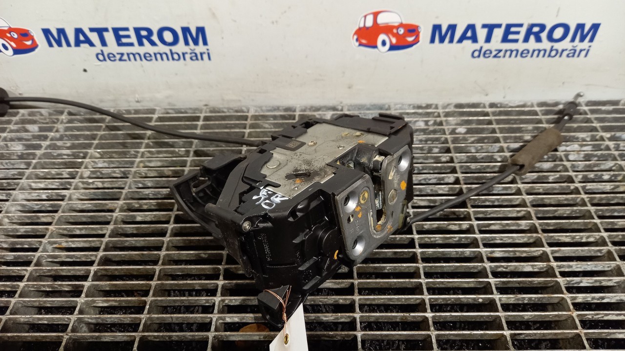 INCUIETOARE USA SPATE DREAPTA RENAULT GRAND SCENIC GRAND SCENIC - (2009 2013)