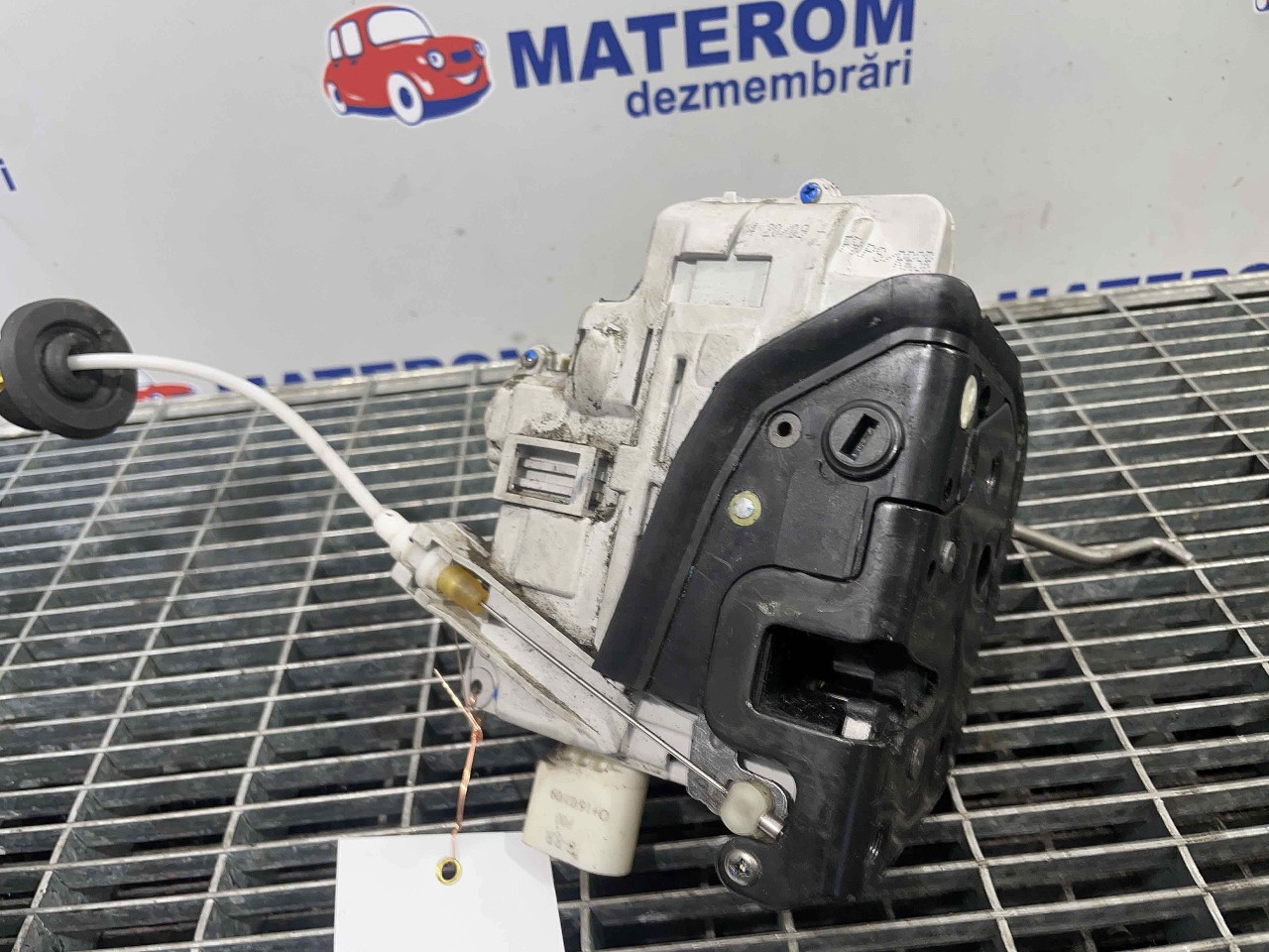 INCUIETOARE USA SPATE DREAPTA SEAT EXEO - - (2008 2013)