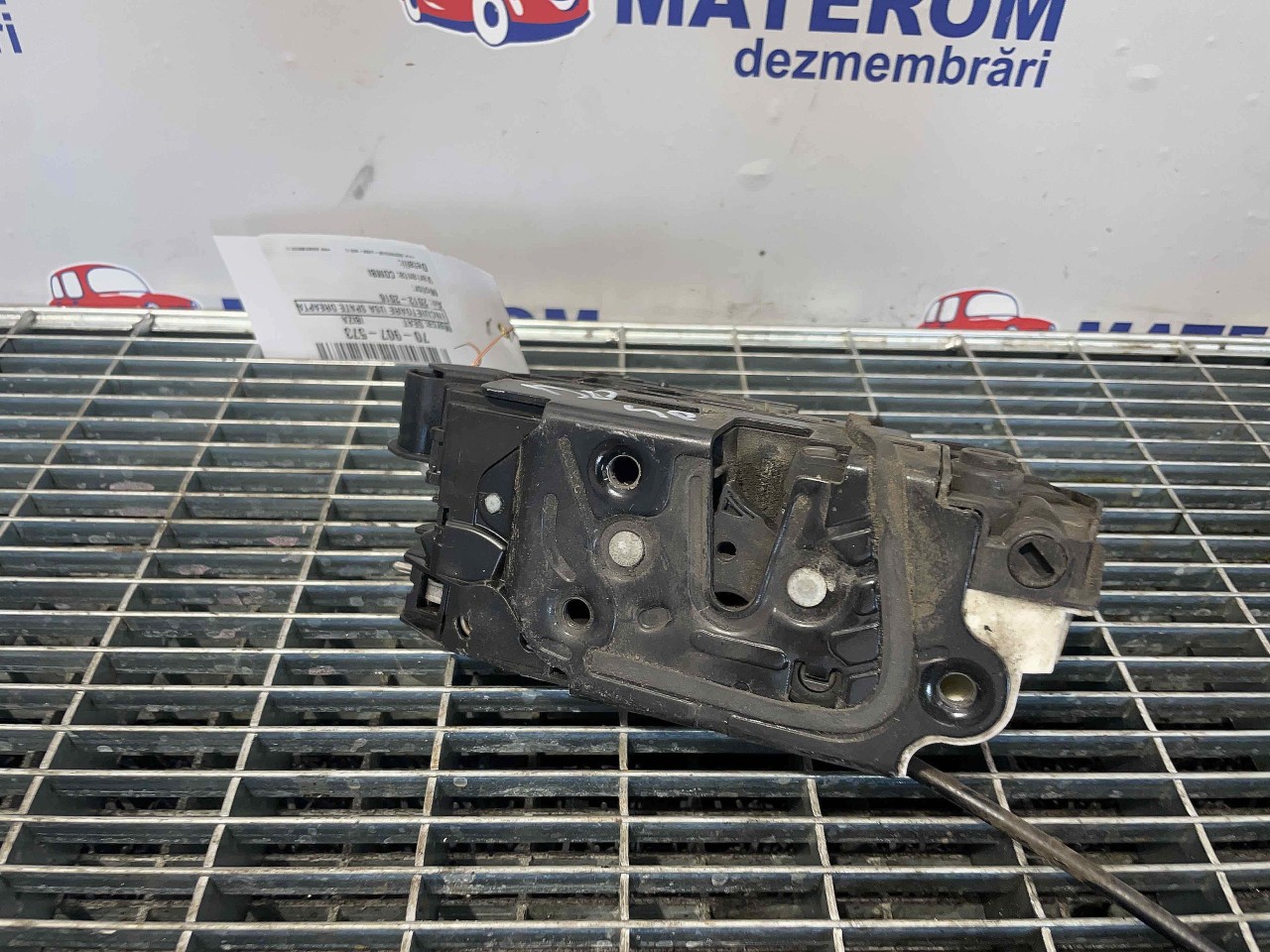 INCUIETOARE USA SPATE DREAPTA SEAT IBIZA IBIZA - - (2012 2016)