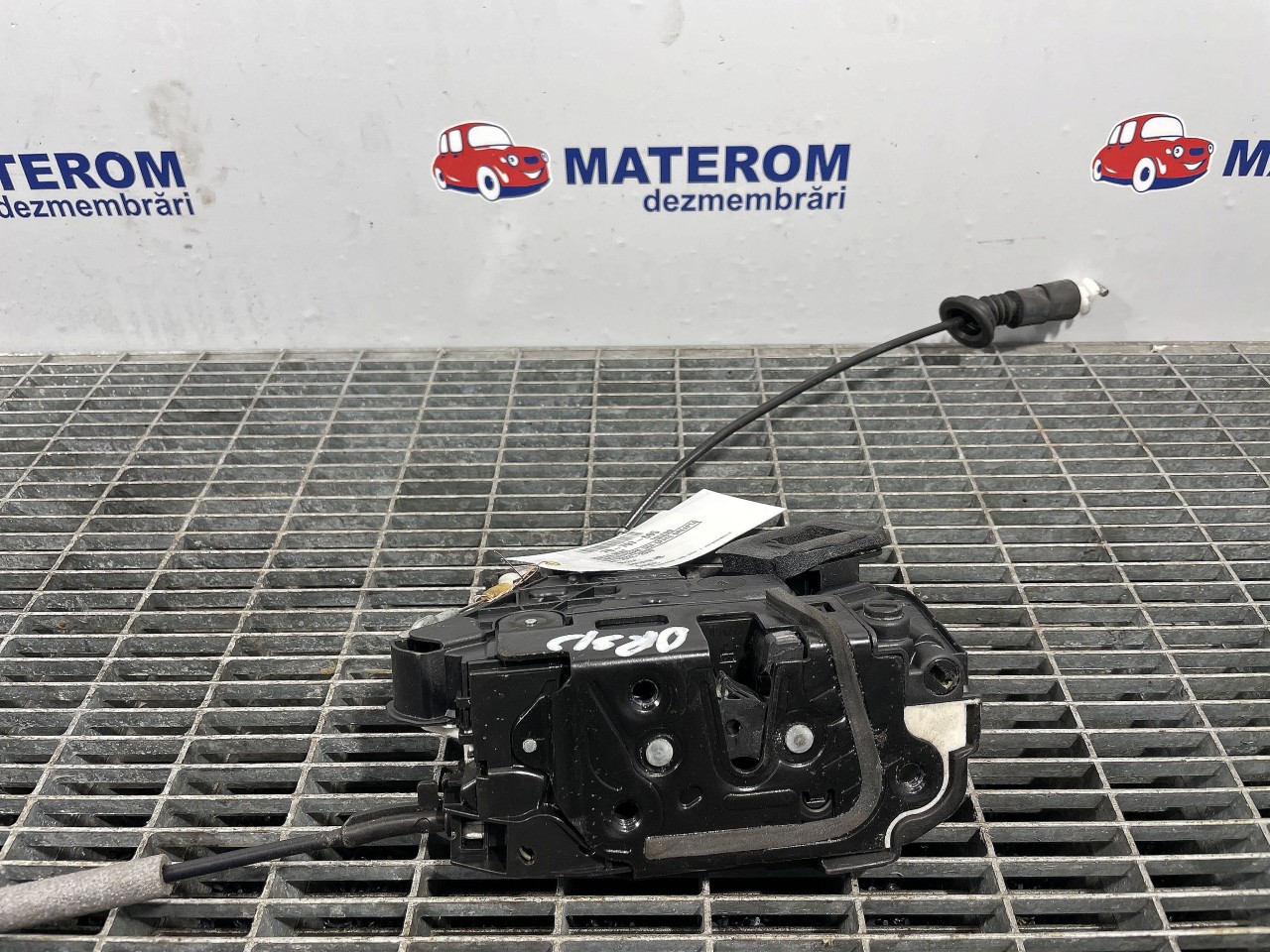 INCUIETOARE USA SPATE DREAPTA SEAT TOLEDO - - (2012 2019)