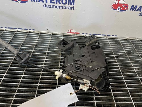 INCUIETOARE USA SPATE DREAPTA SKODA SUPERB - - (2015 2020)