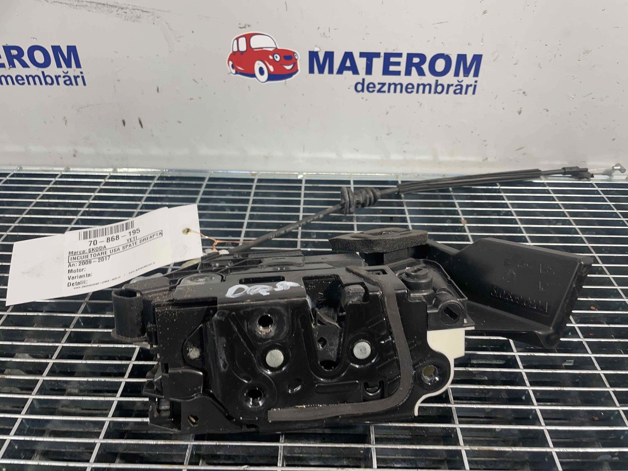 INCUIETOARE USA SPATE DREAPTA SKODA YETI - - (2009 2017)