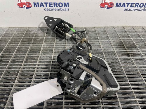 INCUIETOARE USA SPATE DREAPTA TOYOTA RAV4 - - (2012 2018)