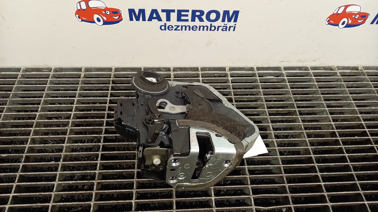 INCUIETOARE USA SPATE DREAPTA TOYOTA RAV4 RAV4 2.2 D - (2006 2012)