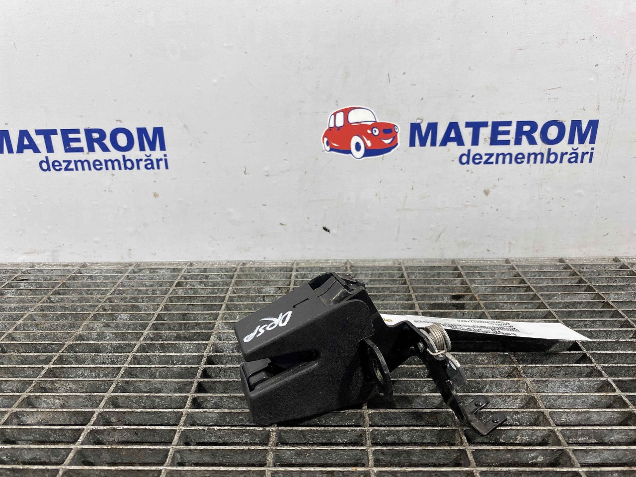 INCUIETOARE USA SPATE DREAPTA VW CADDY - - (2010 2015)