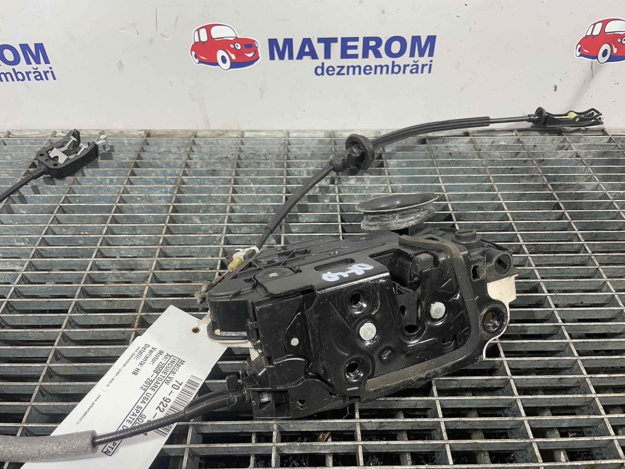 INCUIETOARE USA SPATE DREAPTA VW GOLF VI - - (2008 2012)