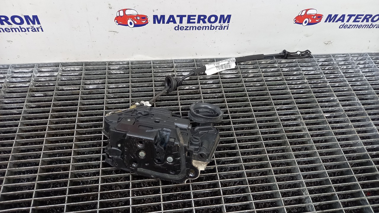 INCUIETOARE USA SPATE DREAPTA VW GOLF VI GOLF VI - - (2008 2012)