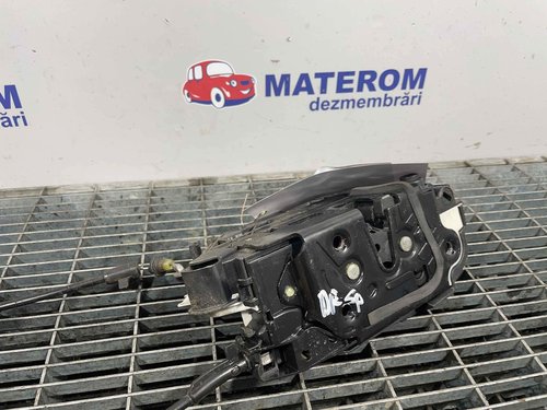 INCUIETOARE USA SPATE DREAPTA VW GOLF VII - - (2012 2016)