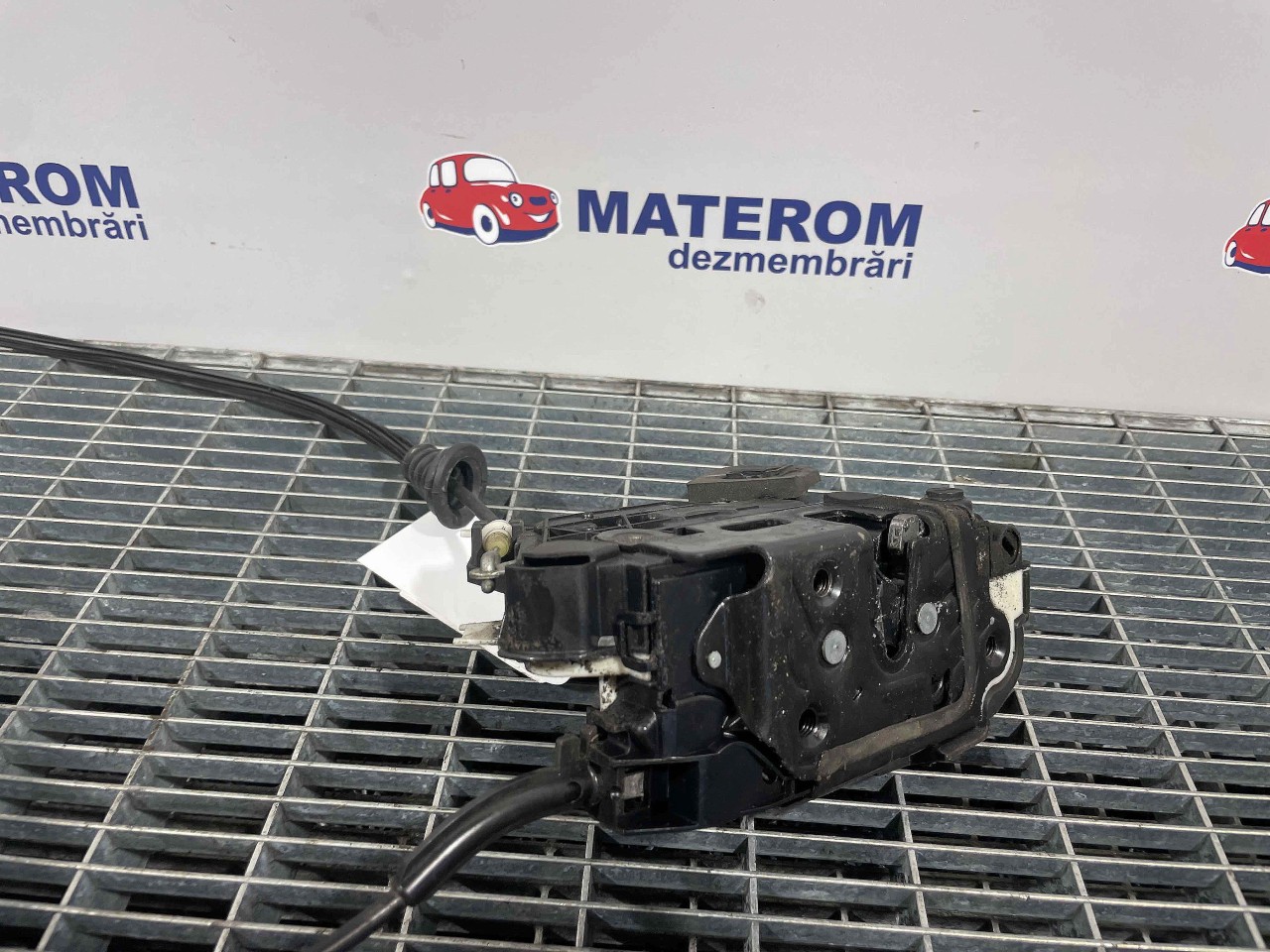INCUIETOARE USA SPATE DREAPTA VW JETTA IV JETTA IV - - (2010 2019)