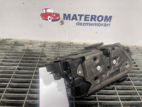 INCUIETOARE USA SPATE DREAPTA VW PASSAT PASSAT - - (2014 2019)