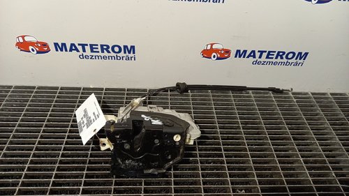 INCUIETOARE USA SPATE DREAPTA VW PASSAT PASSAT - - (2010 2014)